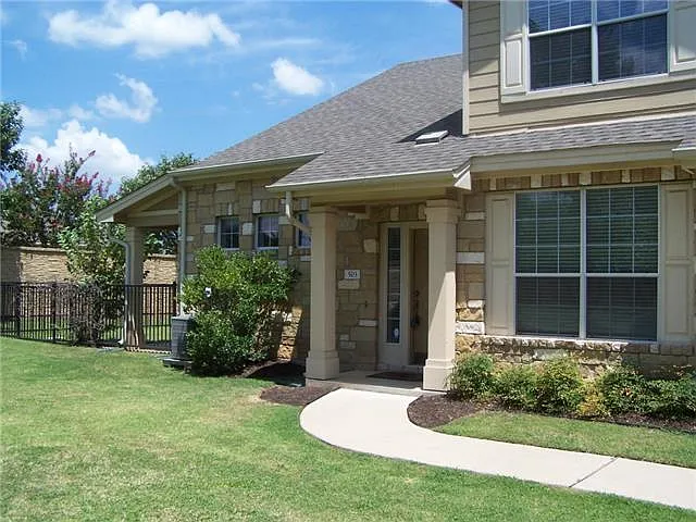 Building Photo - 16100 Great Oaks Dr #503
