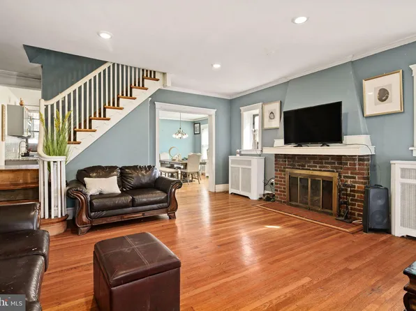 1049 Granite St, Philadelphia, PA 19124