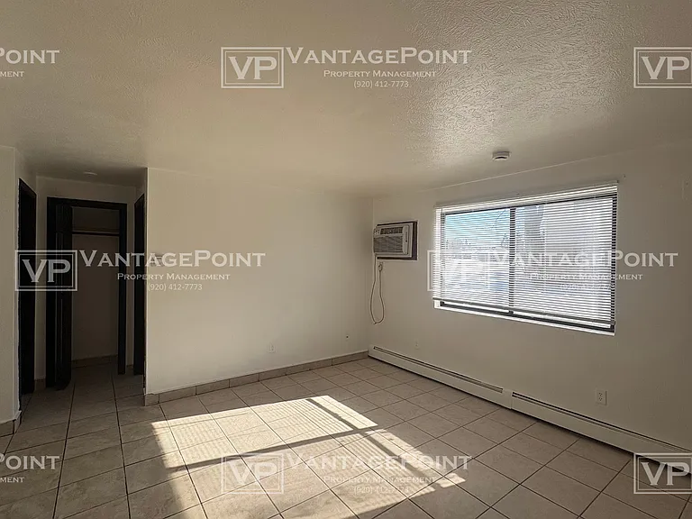 2122 Imperial Ln #1 — Photo 2