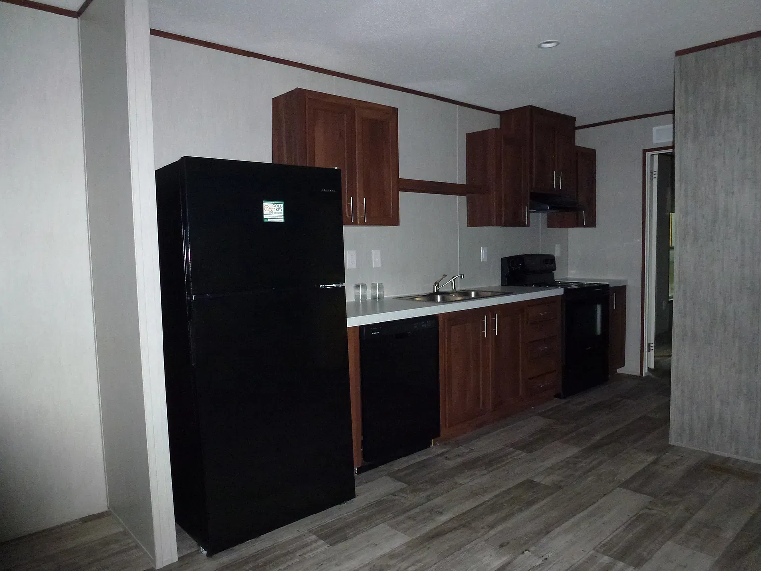 3 bed, 1130 sqft, $1,250 — Photo 2