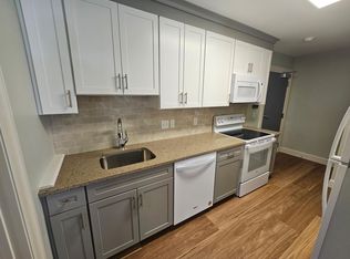 462 Main St #33, Amherst, MA 01002