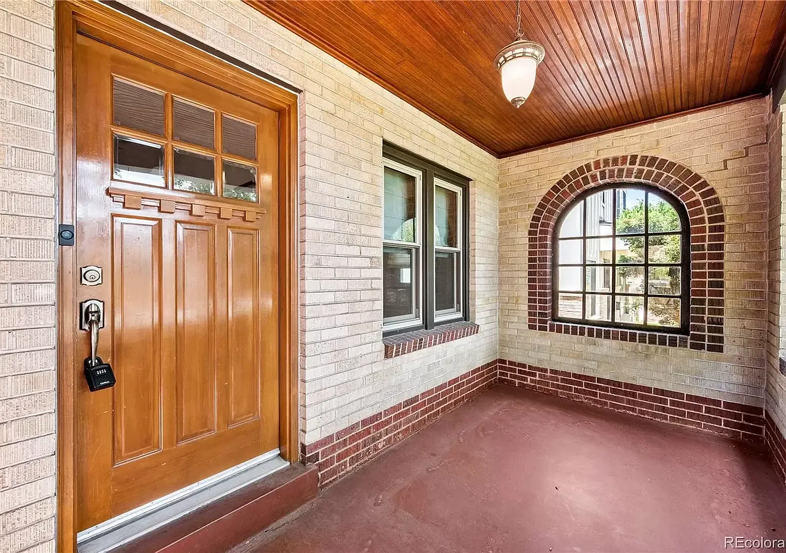 Beautifully Remodeled 3-bed / 2-bath Tudor in Prime Sunnyside Neighborhood! — Photo 3