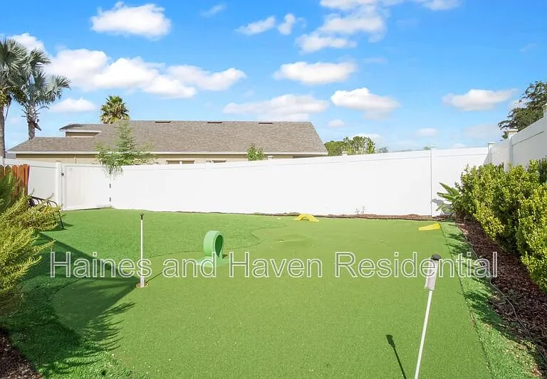 403 Corvina Dr — Photo 12