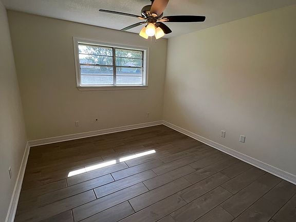 4th image of 2710 Beazley Pl
