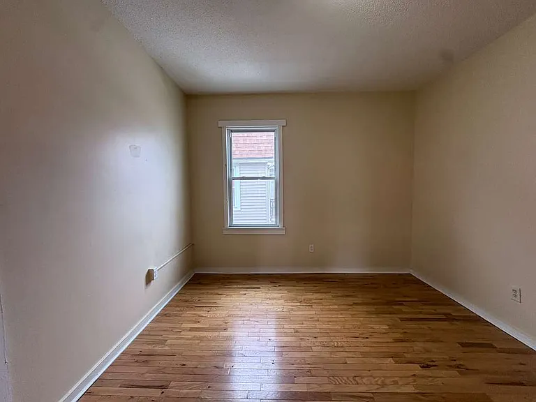 33 Dickerman St #44 — Photo 10