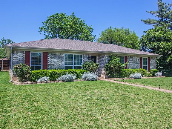 3rd image of 2115 Winterstone Dr