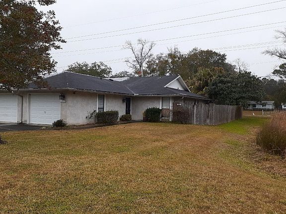 2nd image of 5017 Knightsbridge Cir N