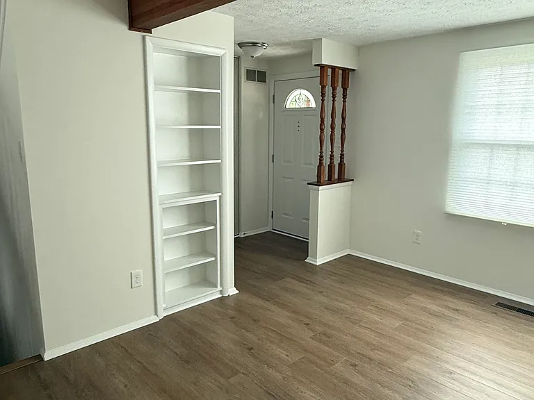 174 W Russets Cir — Photo 3