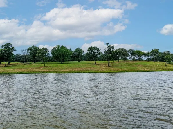 1 Private Road 7327, Emory, TX 75440
