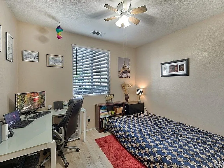 24032 Cottage Circle Dr — Photo 4