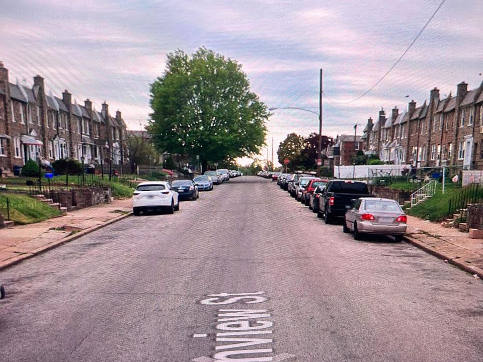 2nd image of 3255 Glenview St