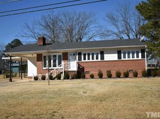 2704 Fairway Dr, Raleigh, NC 27603