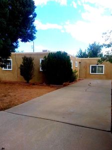 5732 Giomi Pl NW, Albuquerque, NM, 87105