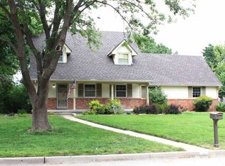 8126 E Willowbrook Rd, Wichita, KS 67207