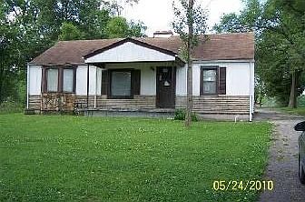 1st image of 1921 Herbert Ln