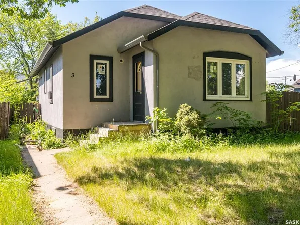 339 15th STREET W, Prince Albert, SK S6V 3R1