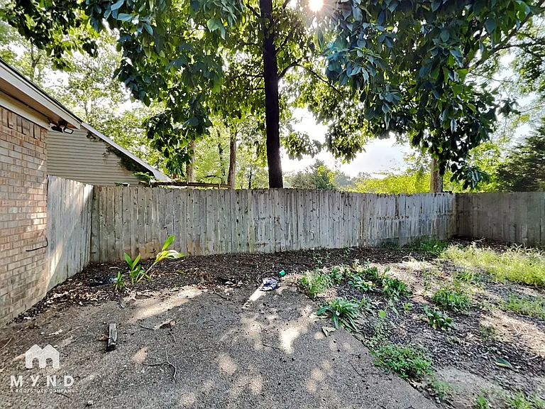 8233 Trinity Rd — Photo 21