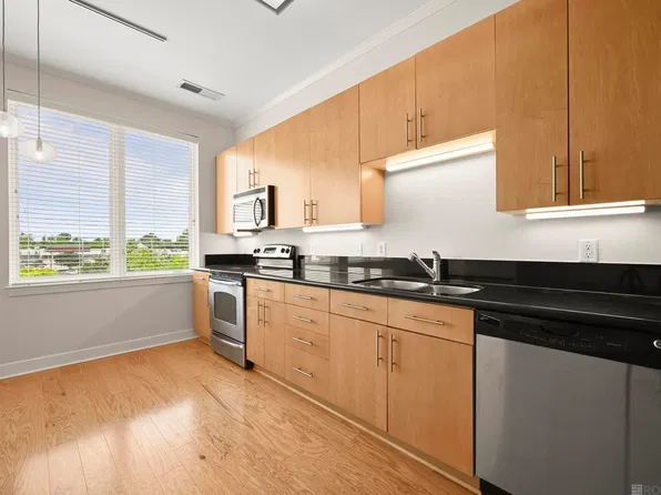 7707 Bluebonnet Blvd APT 229, Baton Rouge, LA 70810