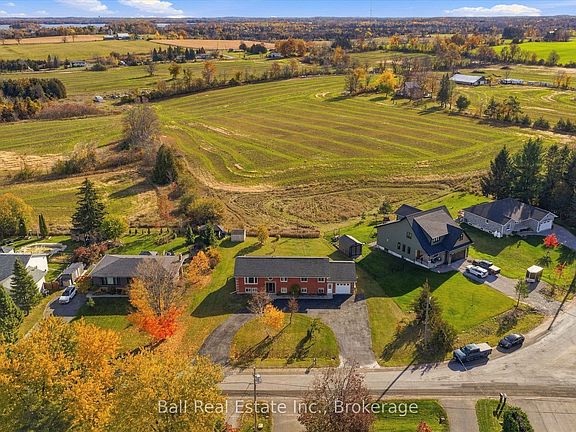 3rd image of 323 Cadigan Rd