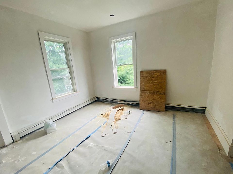 2nd image of 102 Buttonwood St #3B