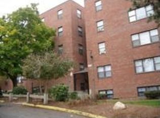 1 Country Brook Dr, Doylestown, PA 18901