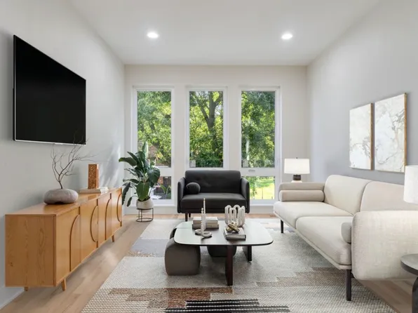 6404 S Vernon Ave #2, Chicago, IL 60637
