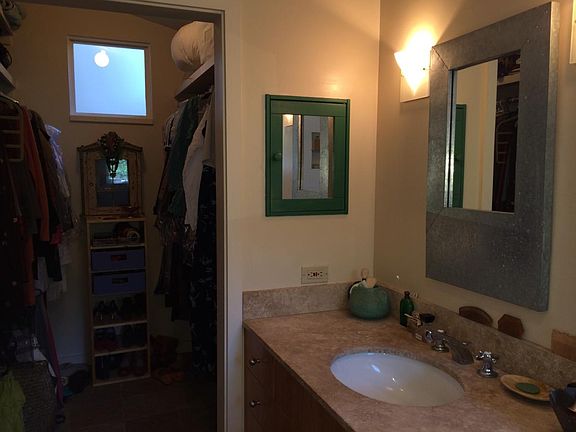4th image of 10420 Quito Ln