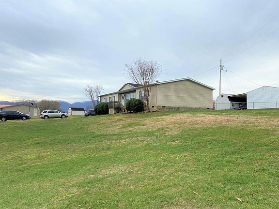 3rd image of 155 Jeri Dr