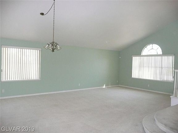3rd image of 920 Cedarcliff Ave #0