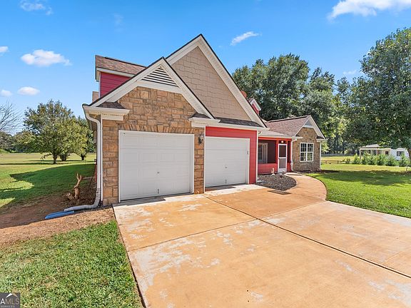 5th image of 286 Middle Fork Ln