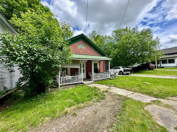 72 Duane St, Malone, NY 12953