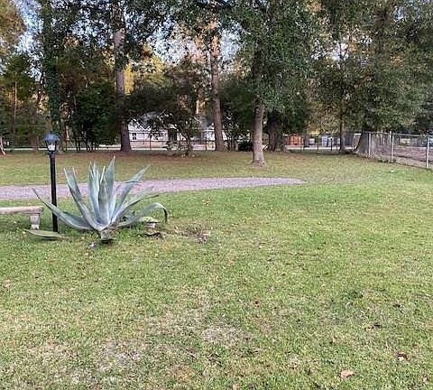 3rd image of 25519 Wildwood Ln