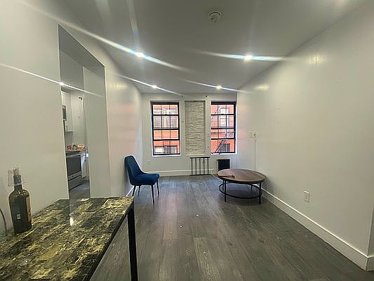 1st image of 75 Seaman Ave #3J