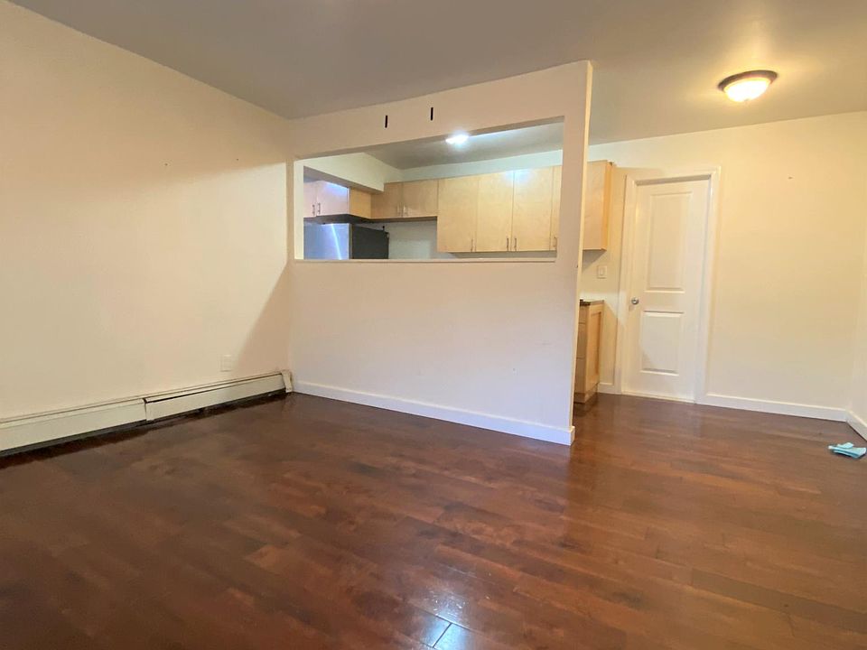 1st image of 106 Harrison Ave