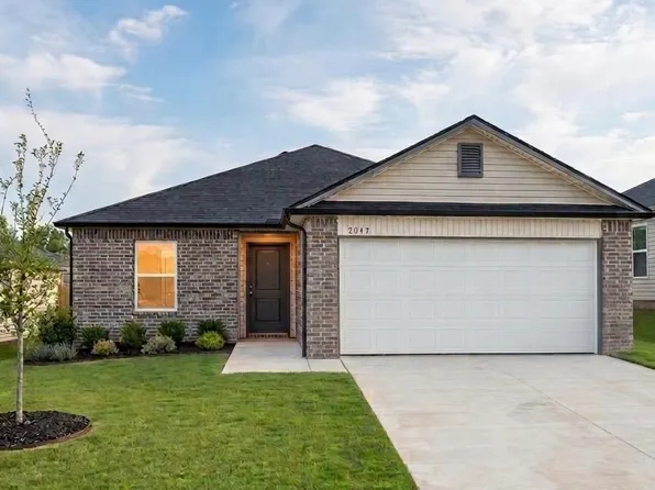 2017 Chandler Meadows Dr, Chandler, OK 74834