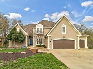 5448 NE Northgate Cir, Lees Summit, MO 64064