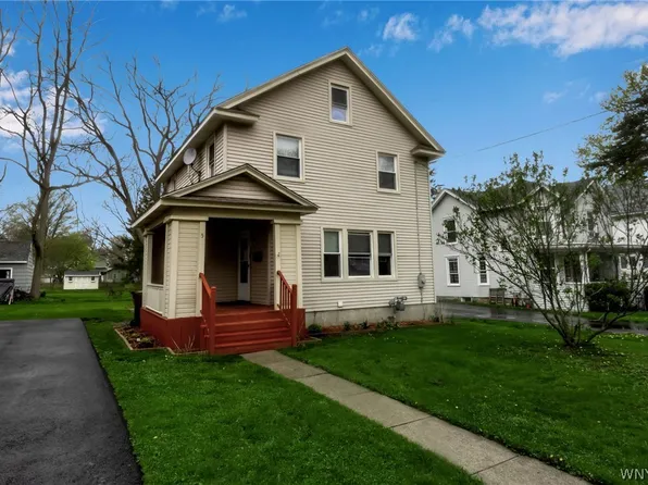 5 Platt Ave, Le Roy, NY 14482