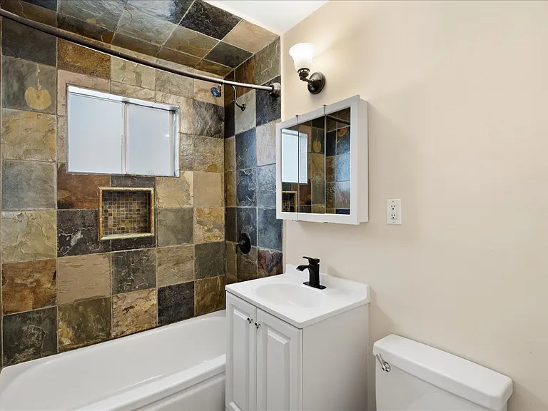 11719 Mayfield Ave #1 — Photo 15
