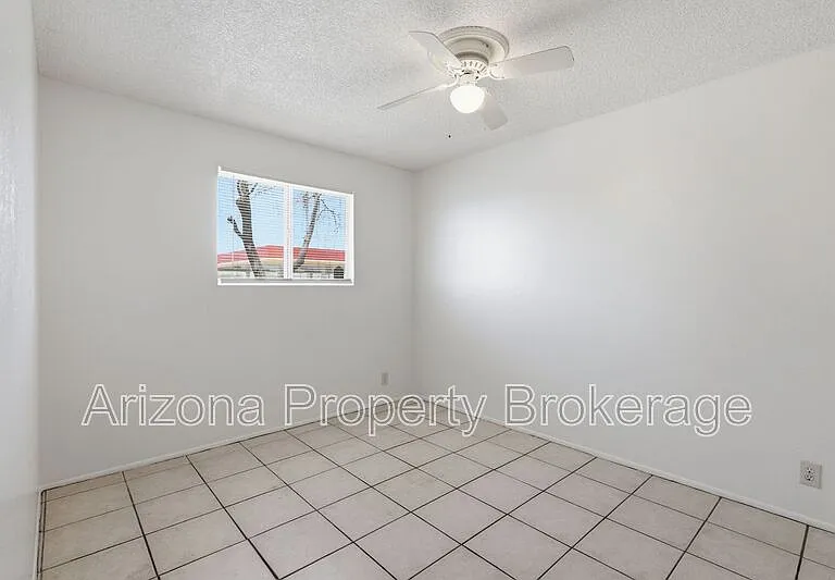 21632 N 23rd Ave #14 — Photo 14