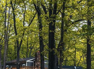 220 Retreat Ln, Winchester, VA 22603