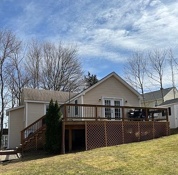 12 Elmwood Ave, Hopedale, MA 01747 Zillow