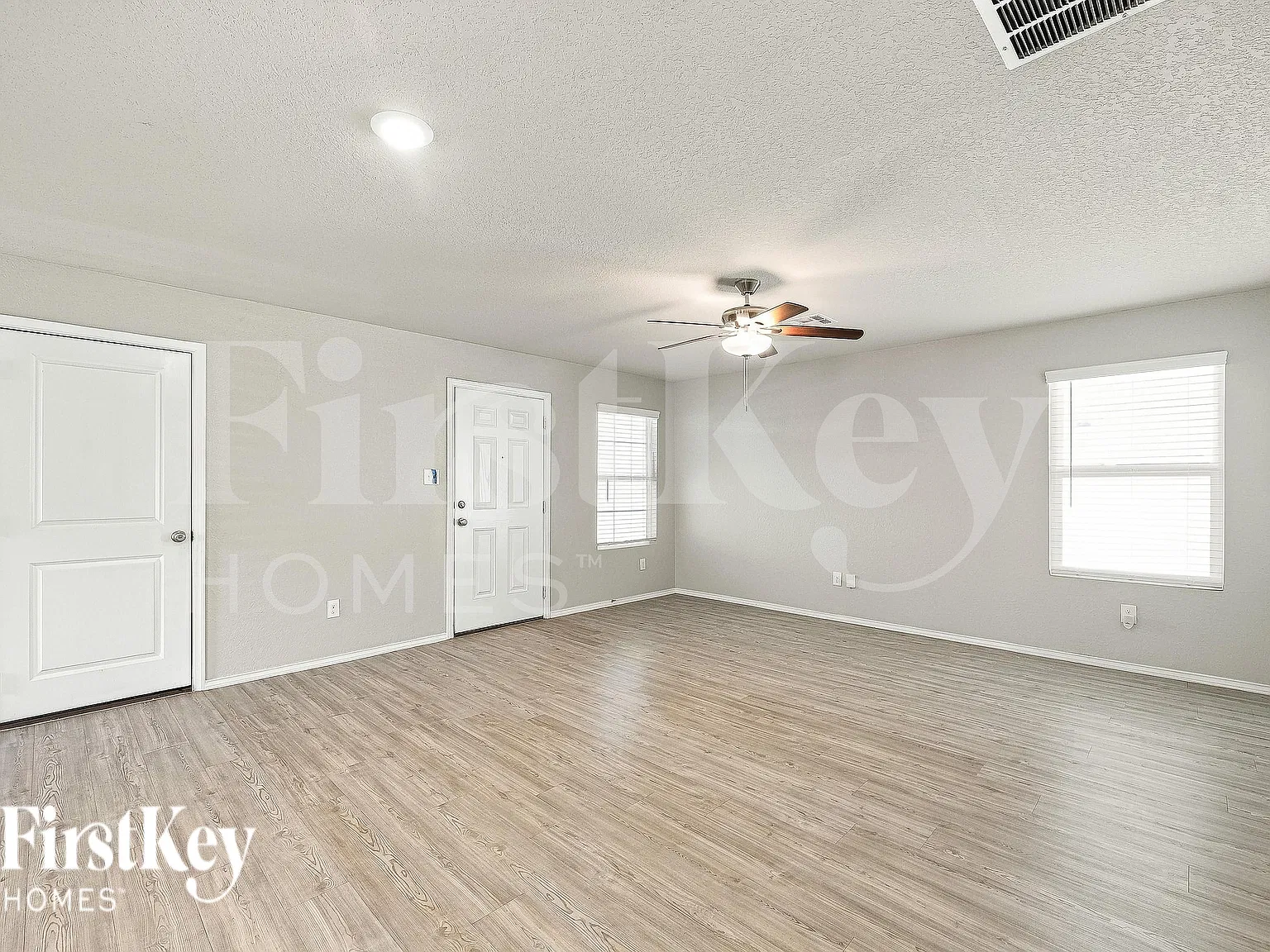 3 bed, 2.0 bath, 1440 sqft, $1,295 — Photo 4