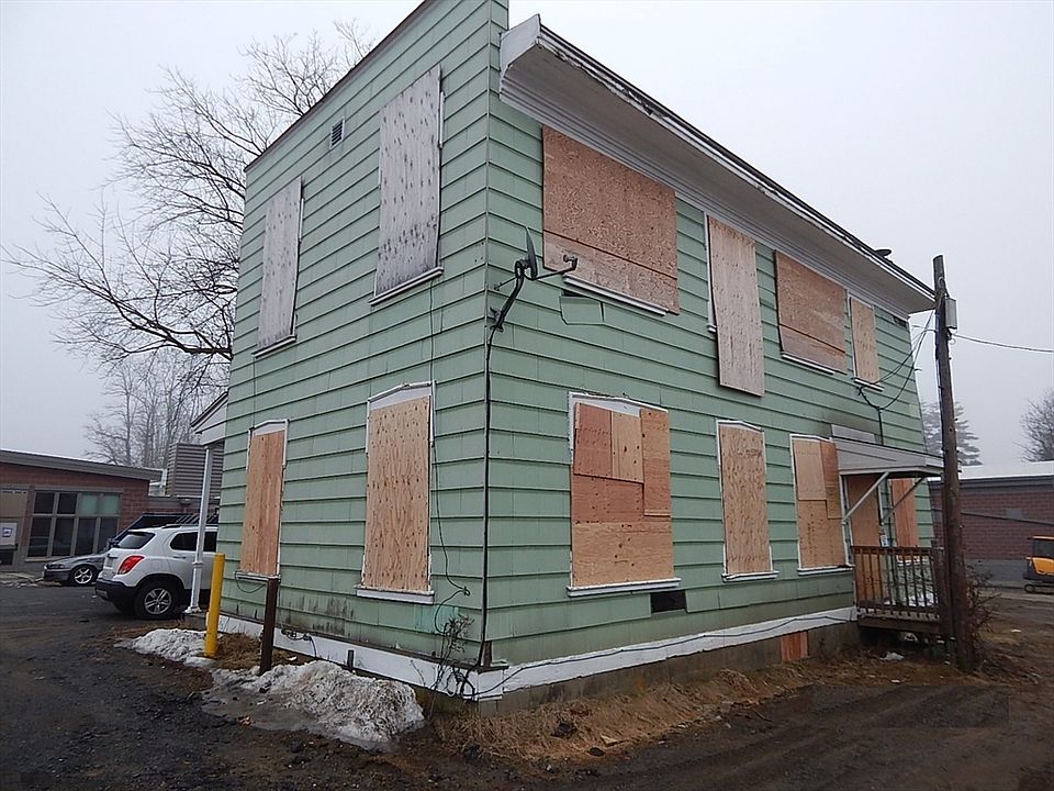 2nd image of 1 Coombs Ave