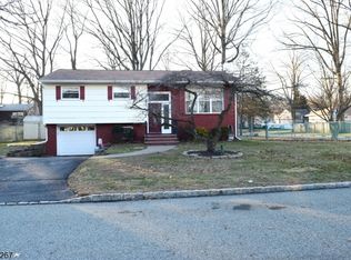 50 Auburn Rd, Parsippany, NJ 07054