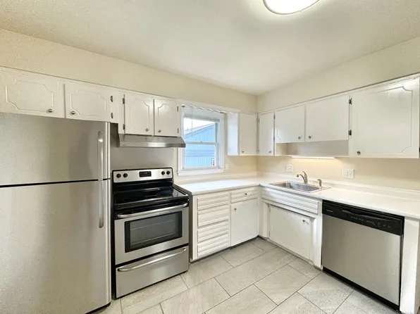 37 Ferris #14, Norwalk, CT 06854