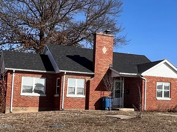 1011 E Main St, Linn, MO 65051