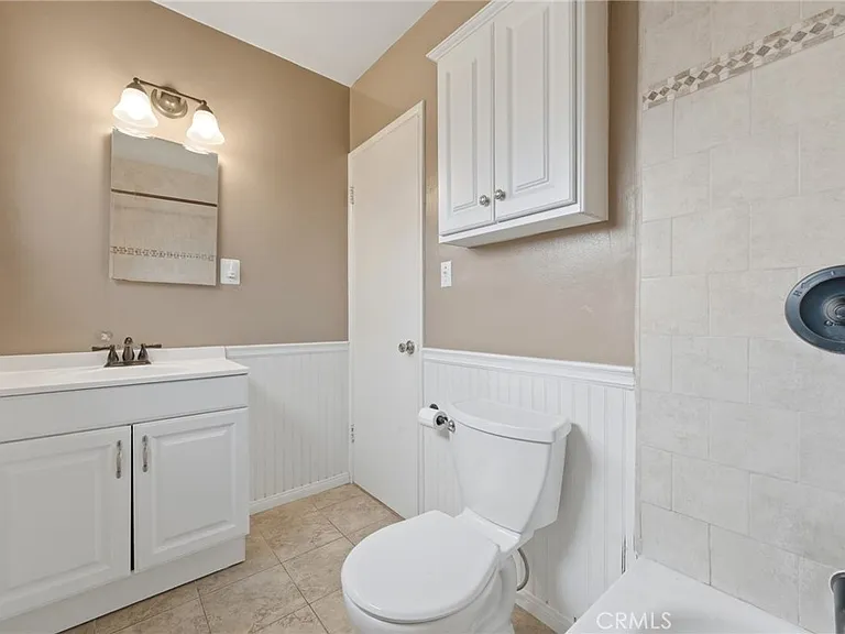 6266 N Muscatel Ave — Photo 13