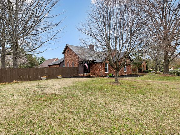 3rd image of 803 Bradford Pl