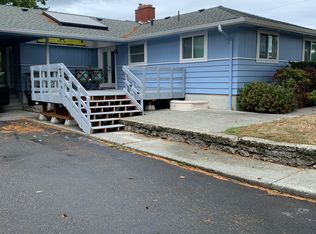 415 39th St #A, Anacortes, WA 98221