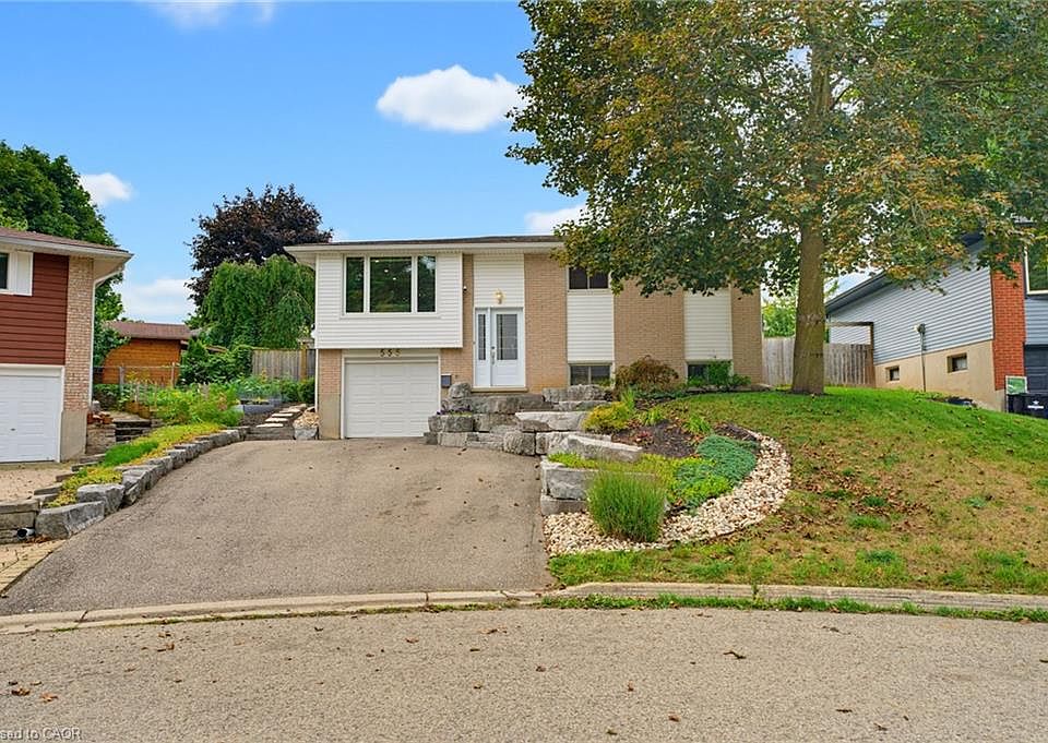 1st image of 555 Elm Ridge Pl